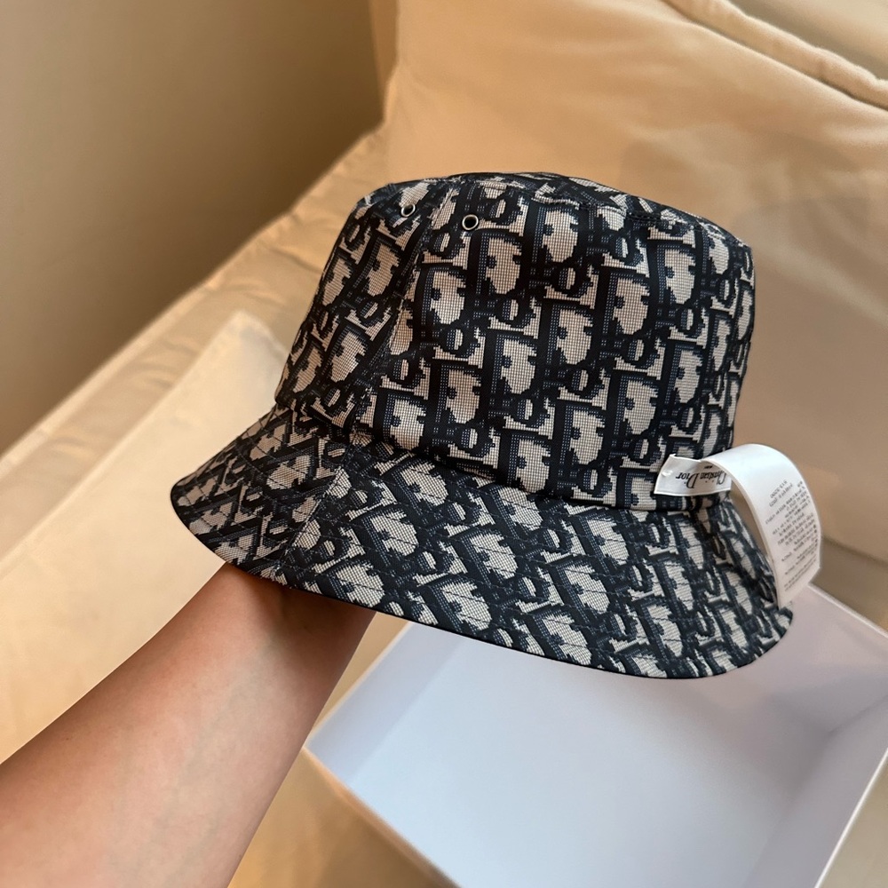DIOR Reversible Teddy-D Small Brim Bucket Hat